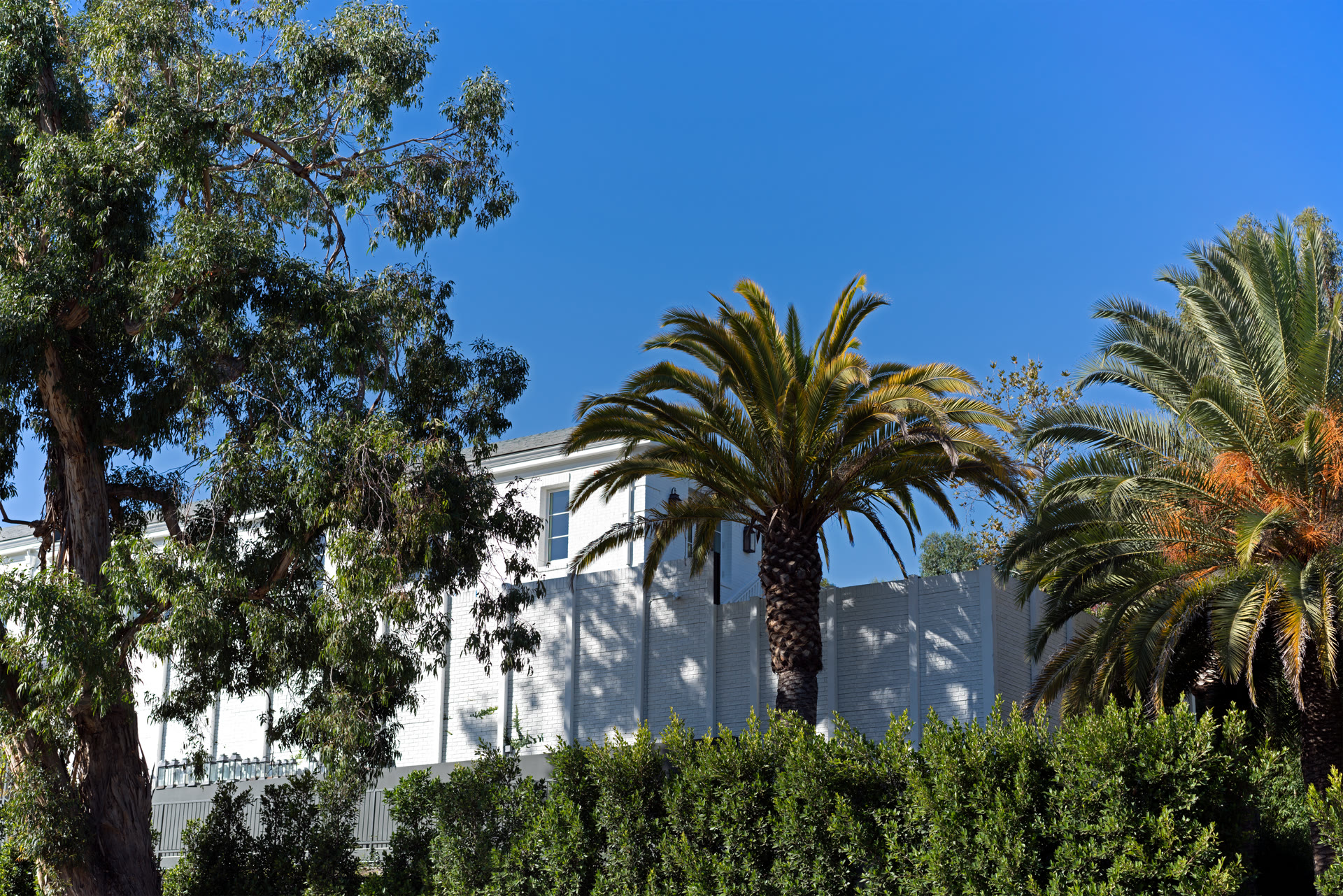 Precast concrete fence estate wall in Bel Air