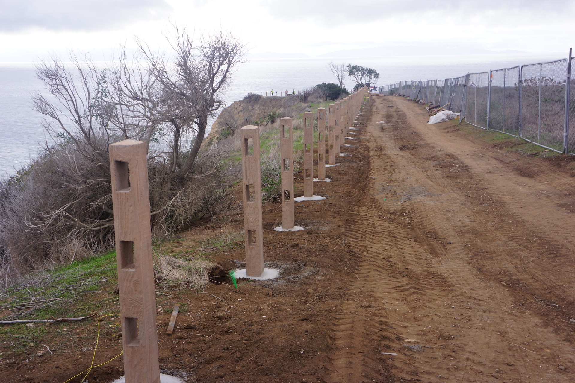 Precast concrete fence in Rancho Palos Verdes